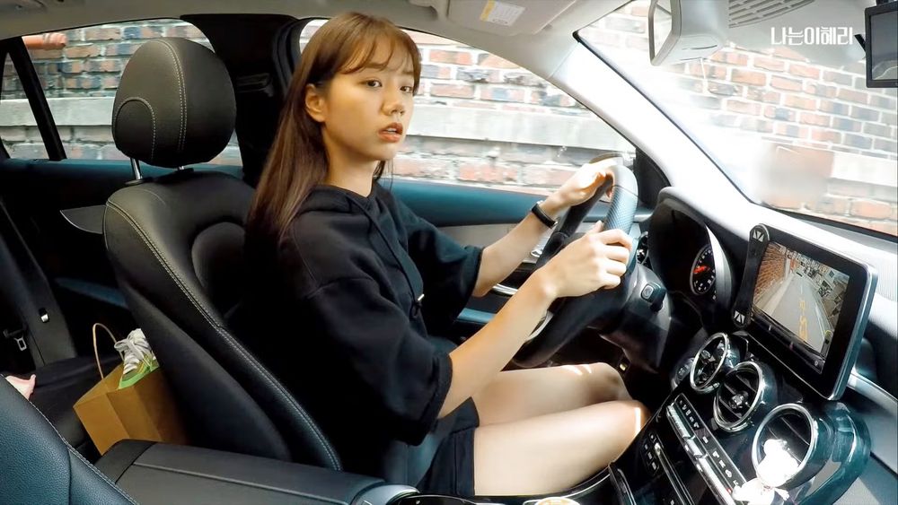韓星私下愛車都是賓士！BTS RM社群狂曬G63越野車帥照、Jisoo&惠利最愛「這台」休旅車！-5