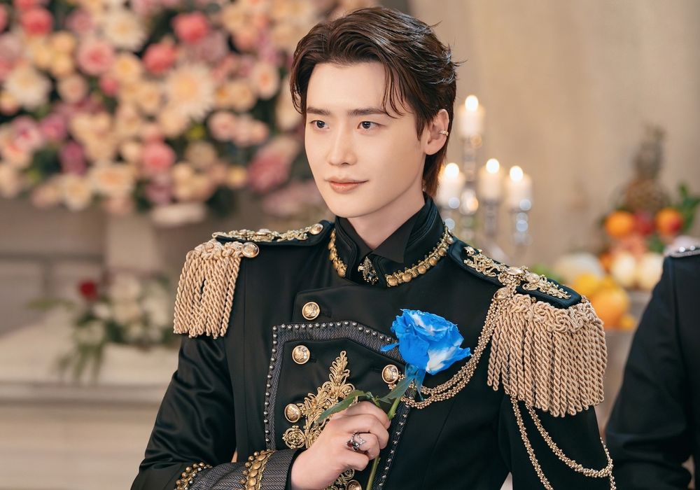 《再婚皇后》11月4日Disney+開播！29億瀏覽量漫改神作，申敏兒霸氣休夫改嫁李鍾碩，朱智勛、李世榮上演皇室愛恨！-9