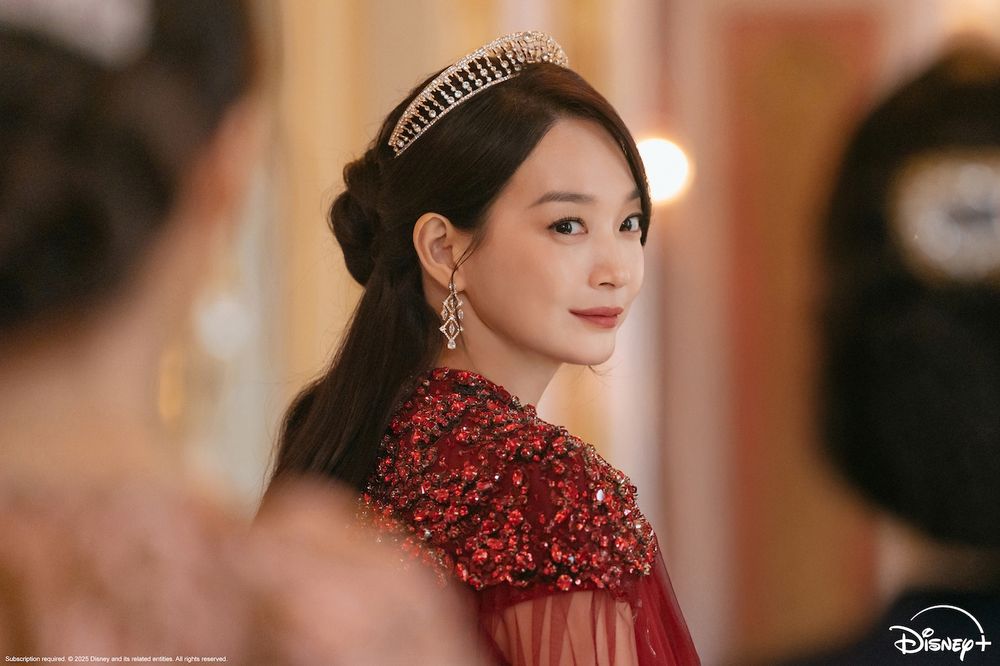 《再婚皇后》11月4日Disney+開播！29億瀏覽量漫改神作，申敏兒霸氣休夫改嫁李鍾碩，朱智勛、李世榮上演皇室愛恨！-12