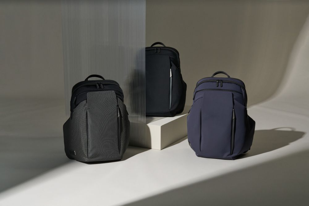 TUMI新廣告真好看！F1世界冠軍Lando背上秋冬新品！新色「行李箱、後背包」更有質感、每款都想買！-8