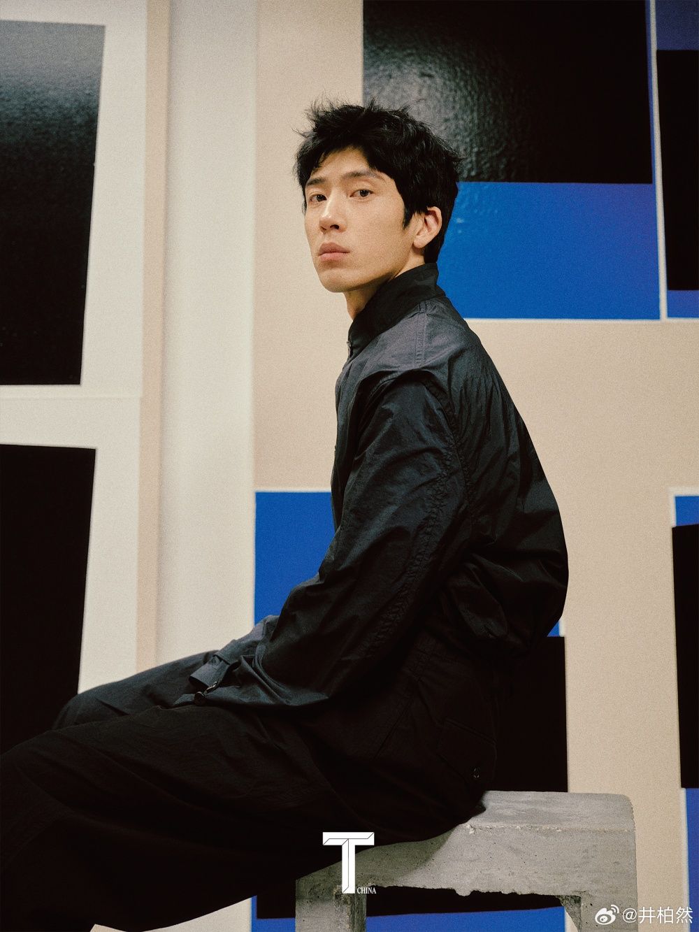 37歲井柏然根本熟男天菜！《早春晴朗》西裝造型性張力失控，全網重新入坑，同款高級木質香＋BBF才知道的5件事！-27