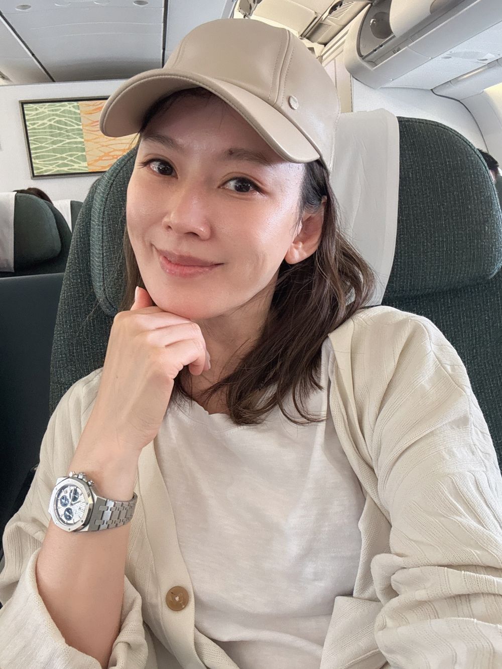 47歲Melody狀態太狂！最新凍齡秘訣「不只瘦更要有肌肉」，資生堂全新「超級精華」登場、信義A8快閃免費AI肌膚檢測！-3