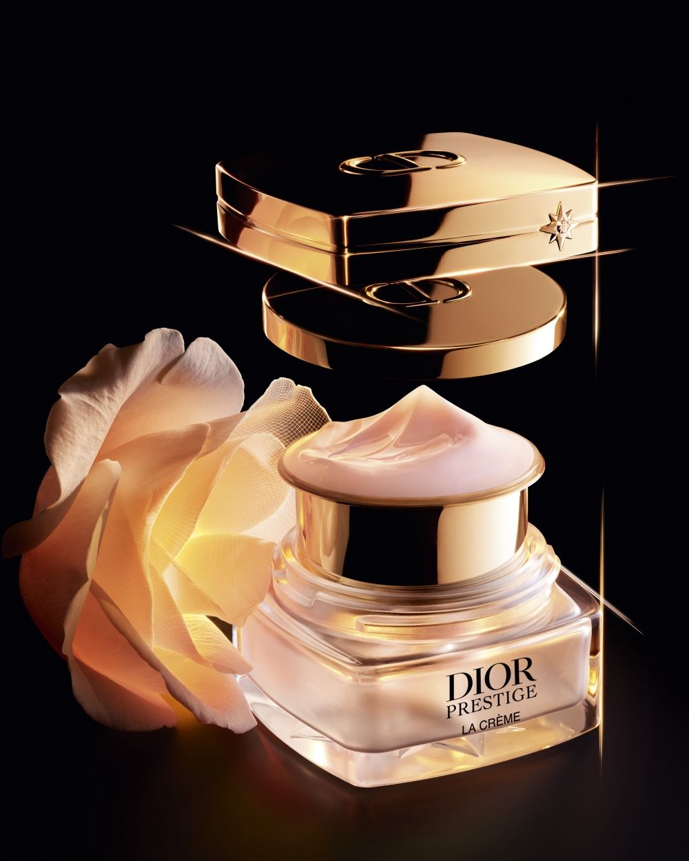 Dior頂級乳霜再進化！「逆轉10年肌齡」玫瑰胜肽登場，融雪質地一抹澎潤緊緻、萬元級保養奢華如高訂精品！-9