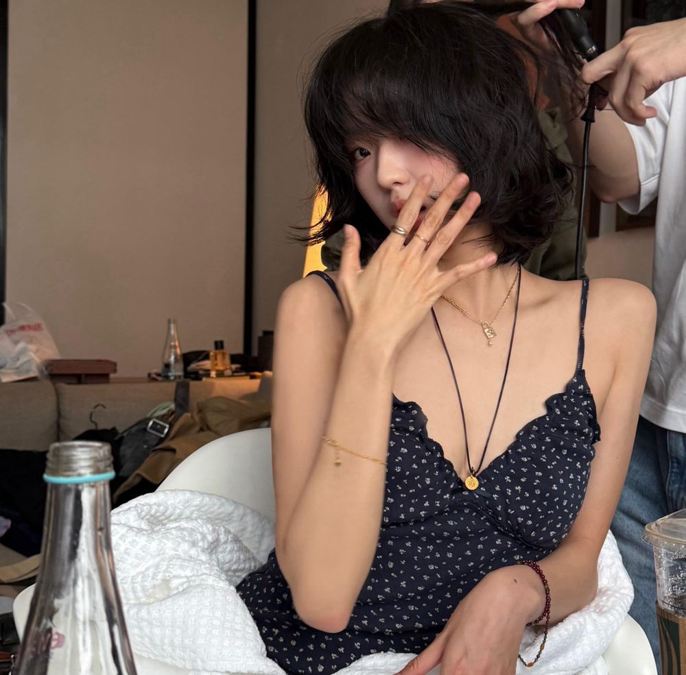 《早春晴朗》孫千討論度飆升！29歲「東北全智賢」清冷方圓臉太有辨識度，7年芭蕾練出逆天體態、私下反差＋同款香水一次看-24