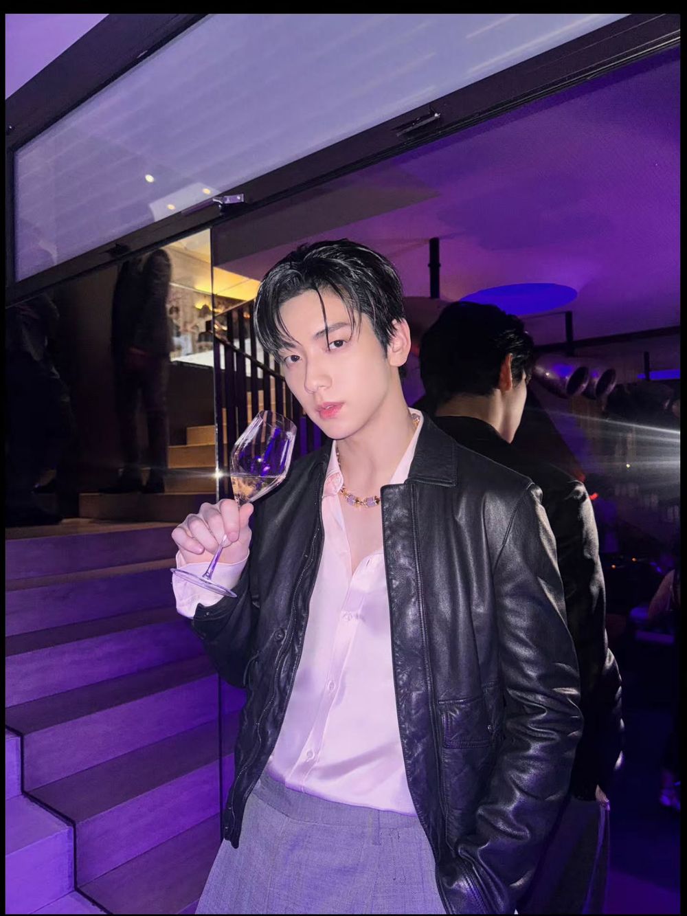 MOA快放鞭炮！TXT隊長「秀彬」成為Dolce&Gabbana全球品牌大使！終於拿下首個個人奢牌代言！-6