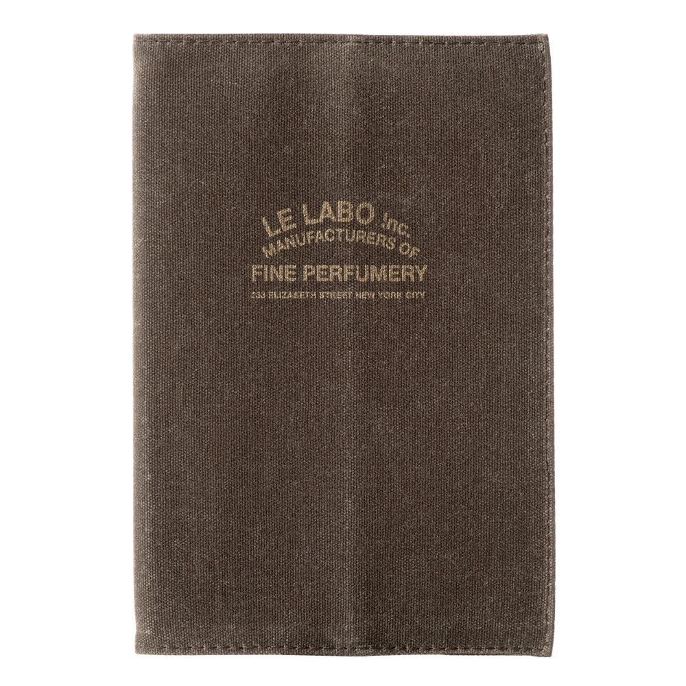 Le Labo居然把「香味」做成筆記本了！全新「檀香26香氛筆記本」未上市先洗版文青圈，高級感直接像古董私藏品！-8