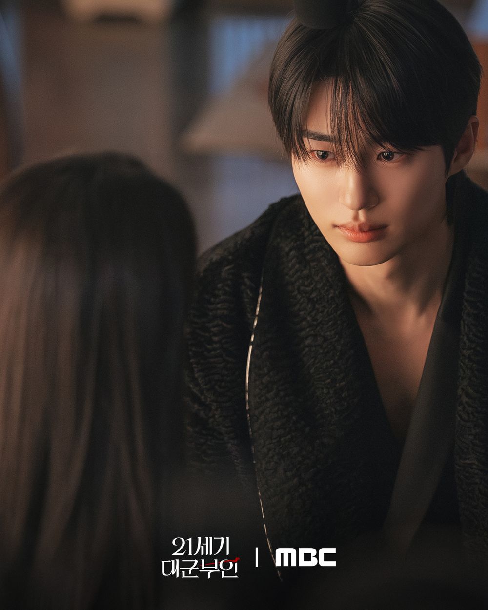 《21世紀大君夫人》迎來大結局！邊佑錫演活「理安大君」！透露接戲的契機，私心最愛名場面是「這幕」！-9