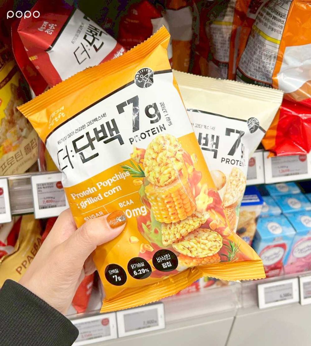 別再買貝果餅乾！2026韓國Olive Young必買7大零食推薦、「高蛋白玉米餅&炸雞皮餅乾」韓國女生也愛！-8