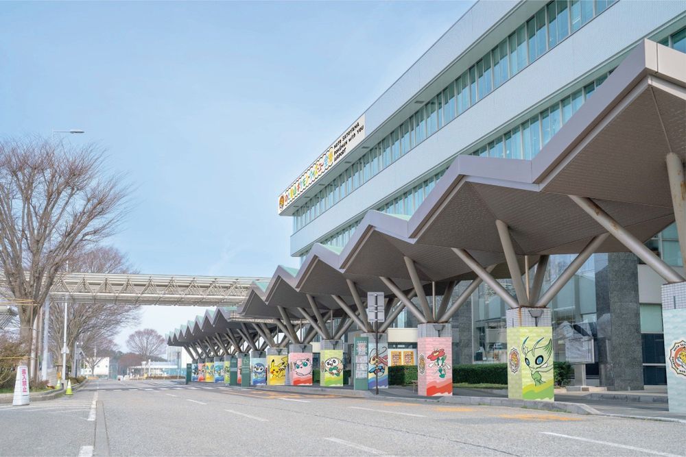 日本新開幕「寶可夢足湯」太可愛！暴鯉龍出水柱療癒翻、還有可達鴨&皮卡丘陪你一起泡腳看海景！-15