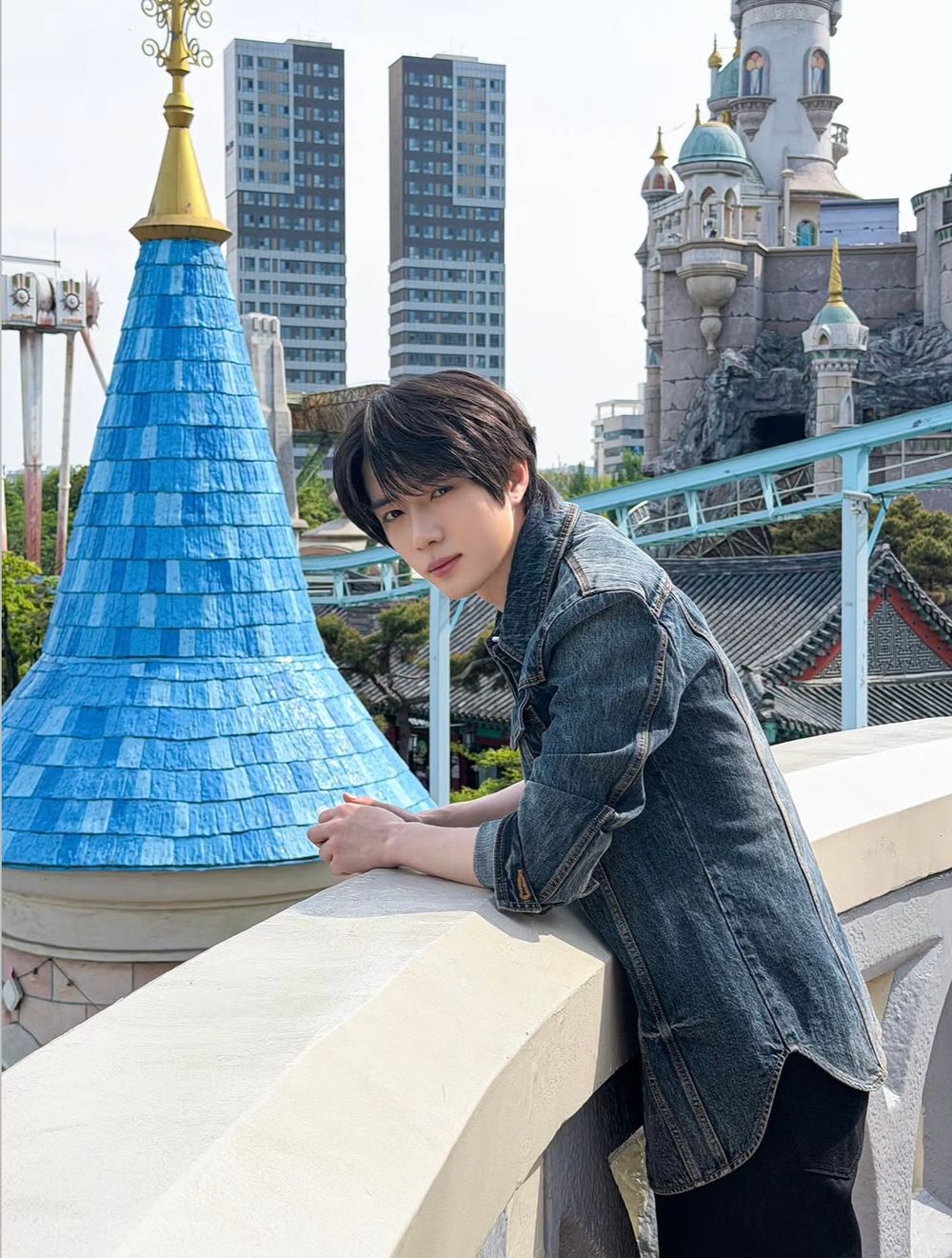 這5位K-POP男偶像根本就是「迪士尼王子」！BTS Jimin金髮美到封神，SKZ Felix精靈王子下凡！-8
