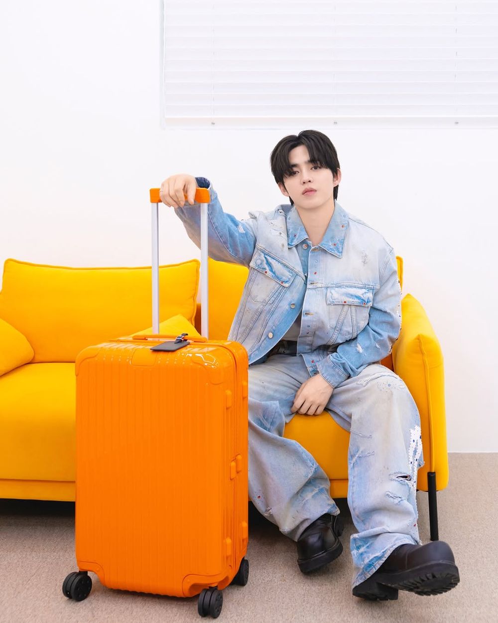 RIMOWA季節新色來了！一看就想度假的「亮橙色、紫紅色」海島假期、出國旅遊就靠這咖！-13