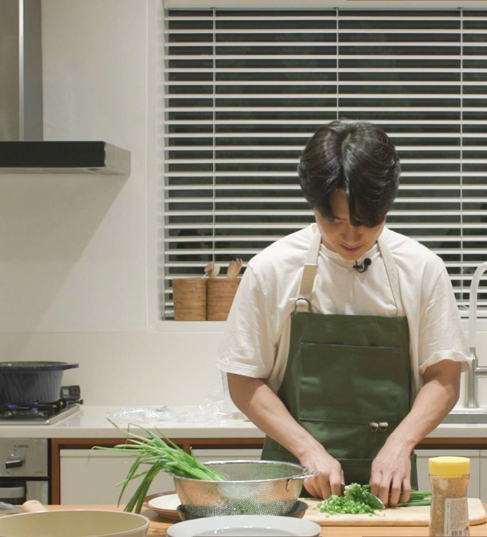 可以嫁了！盤點6位最會煮飯的KPOP男偶像！SVT玟奎一人養全團，Jin、在玹廚藝超強！-6
