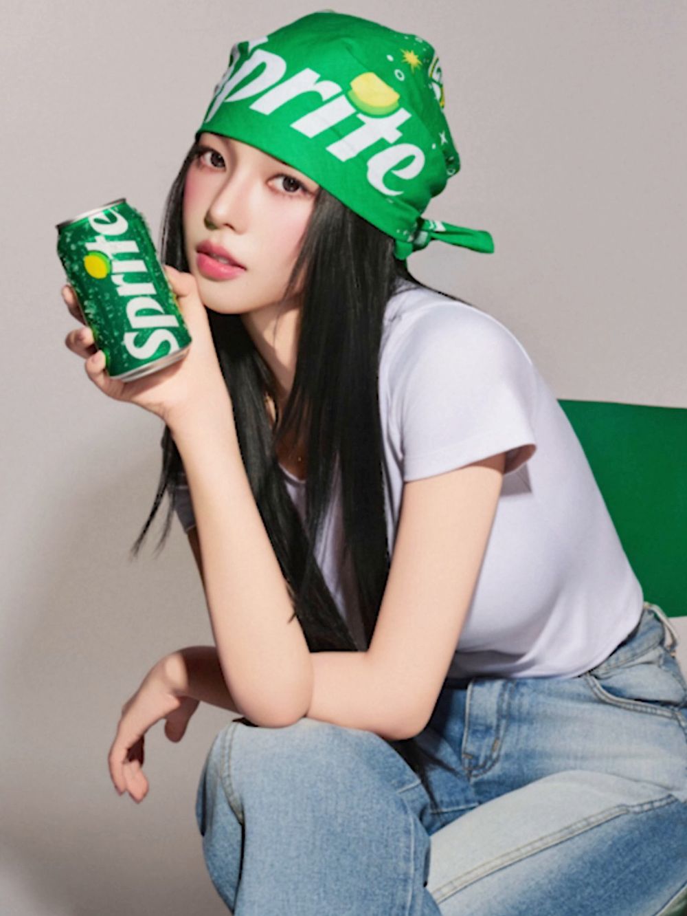 2026最新韓星飲料代言人整理！SKZ Felix最愛零卡氣泡飲、Jisoo「維他命C機能飲」宣傳照美翻天！-13