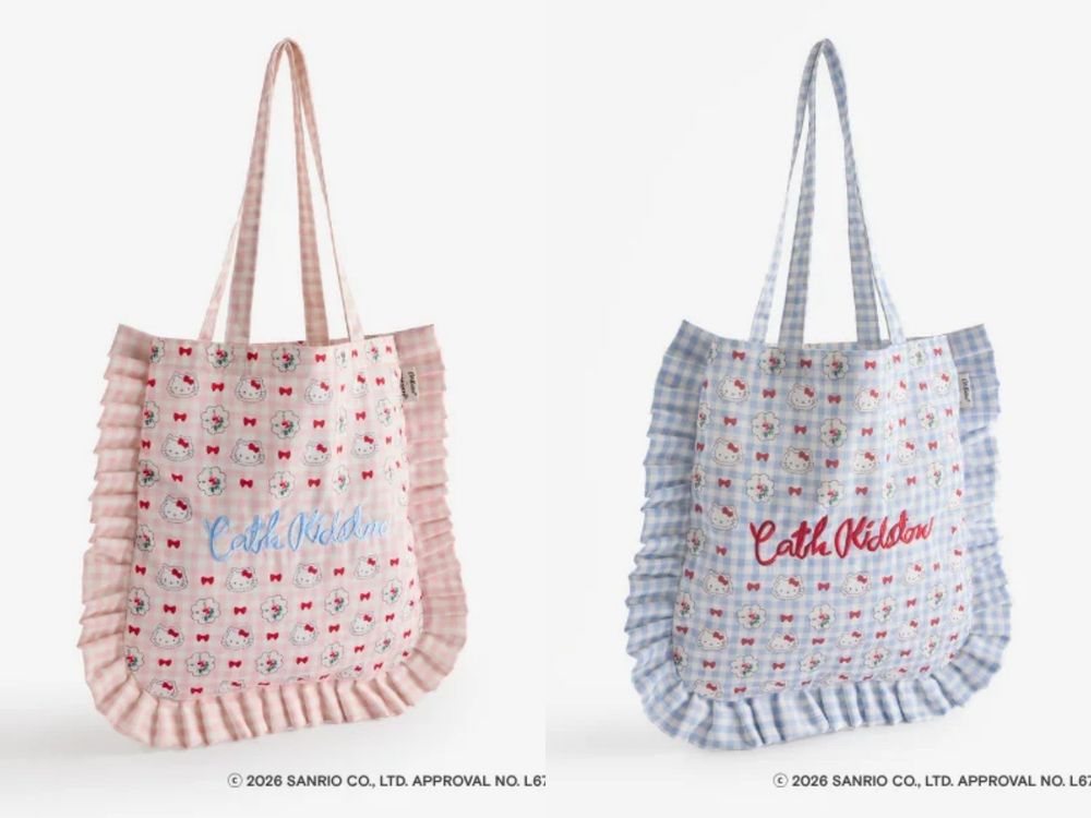 Cath Kidston最新Kitty聯名可愛發瘋！貓貓害羞臉紅吊飾、荷葉邊托特包...這波真的忍不住！-5