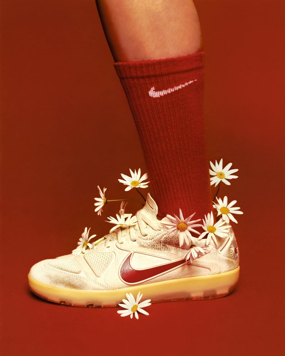 GD出手就是話題！聯手Nike、韓國足協打造超強聯名！廣告還找來Karina拍、全網這畫面太神！-6