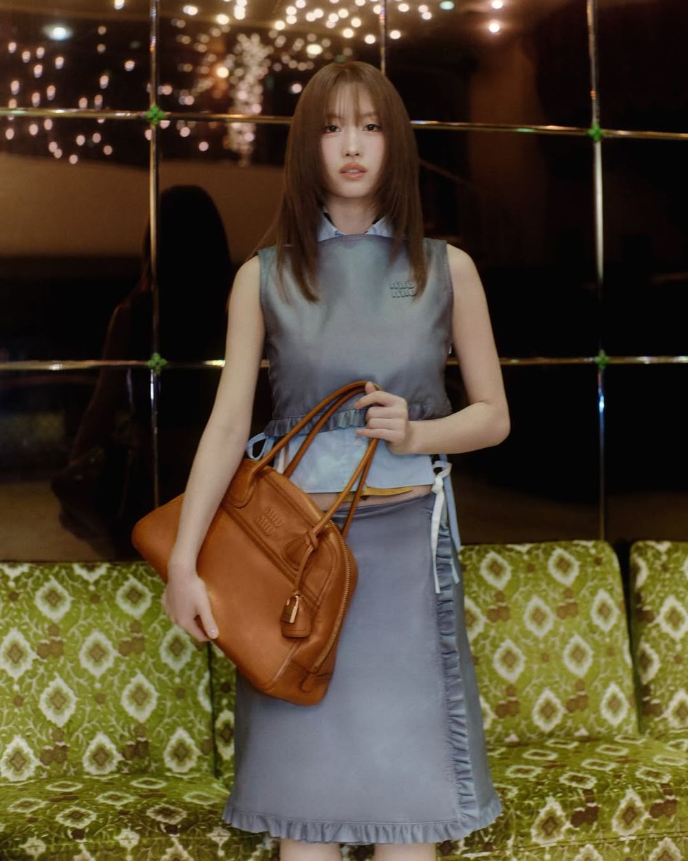 Miu Miu微風信義店開幕！張員瑛、MOMO、TXT然竣都愛「爆款保齡球包」新色也美炸！-4