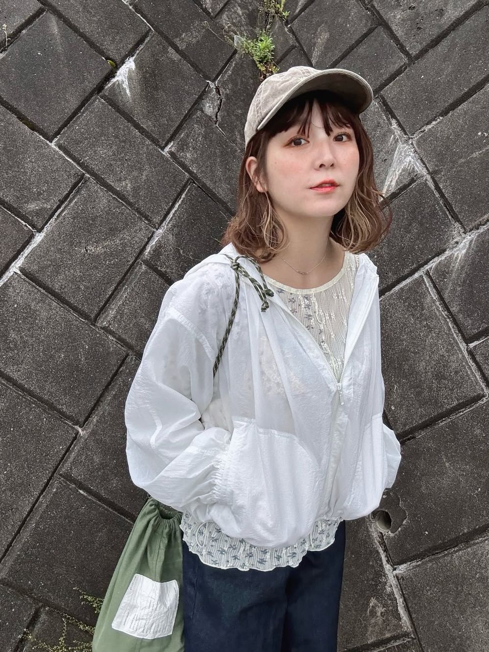 熱到快融化！夏天「神級防曬外套」怎麼挑？GU千元內小資最愛、邊佑錫同款防曬＋涼感全兼顧！-13