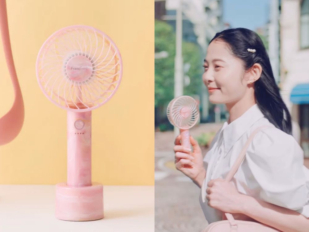 日本女生人手一支！「水波花紋手持電扇」多種顏色美翻、還能搭配香氛貼&珠珠鏈打造夏季最時髦配件！-6