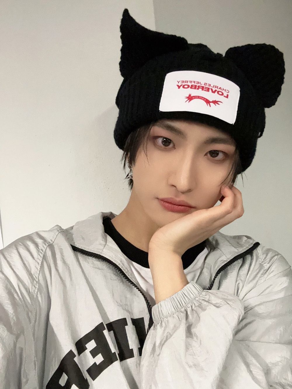 盤點7位KPOP圈公認的「自拍匠人」男偶像！秀彬「男友照」封神，善禹、元彬超會抓角度-10