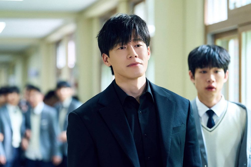 盤點7部必看高分「校園霸凌」題材韓劇！《鐵拳教育》攻佔Netflix冠軍，《黑暗榮耀》、《弱美男英雄》都是封神作品-2