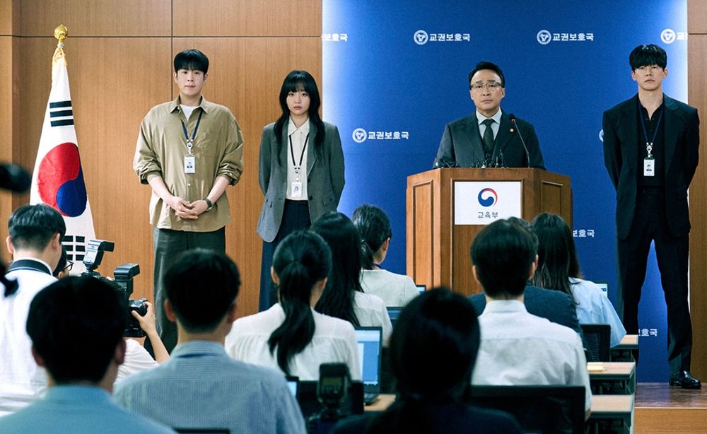 Netflix全球收視冠軍！《鐵拳教育》為何那麼好看5大理由！金武烈化身最狠「教權局」督察，以暴制暴恢復校園秩序！-3