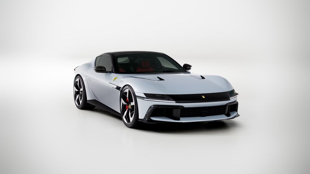韓星都開哪台名車？TWICE子瑜買保時捷當生日禮物、Felix最愛「這台法拉利」顏色美翻！-25