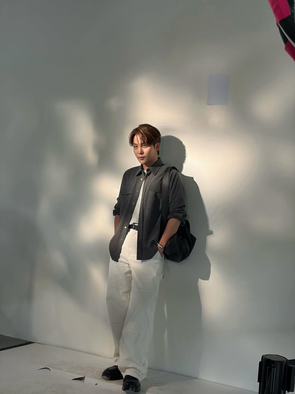 AMI巴黎大秀太有看頭！「崔宇植、Bright、ATEEZ鍾浩」三帥同場降臨！Ton仙氣美貌超搶鏡、整場都在看她！-9