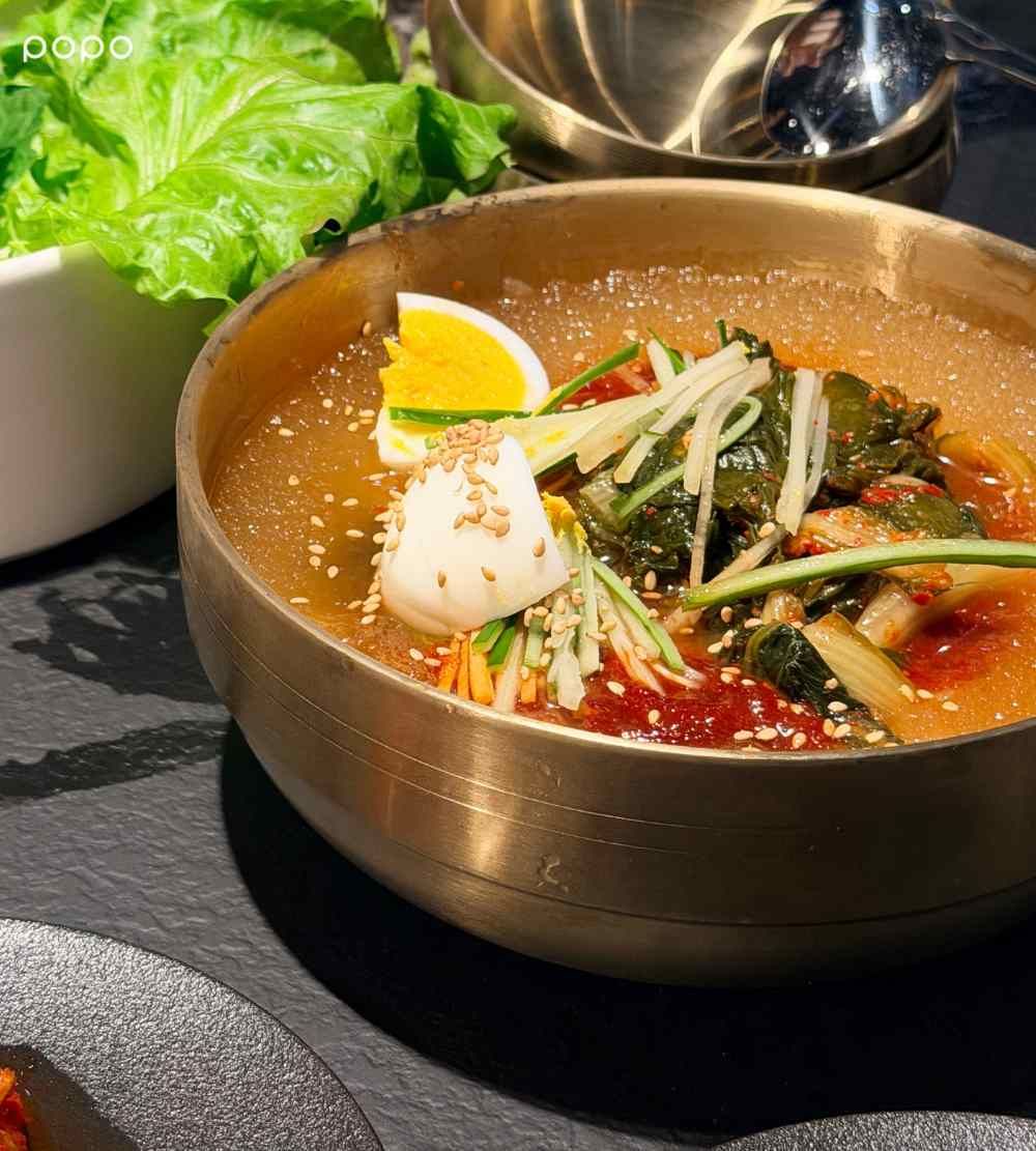 BTS V、許光漢都愛的「囕盈豚」來了！炭火燒烤肉香超濃、「老饕豬&霜降豬」五大必點部位一次看！-15