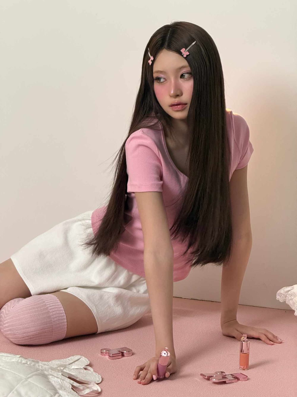 KiiiKiii Haum官宣RR Beauty首位品牌繆思！最潮逗號彩妝遇上甜酷小貓，同款「逗號唇油、腮紅盤」想全包！-10