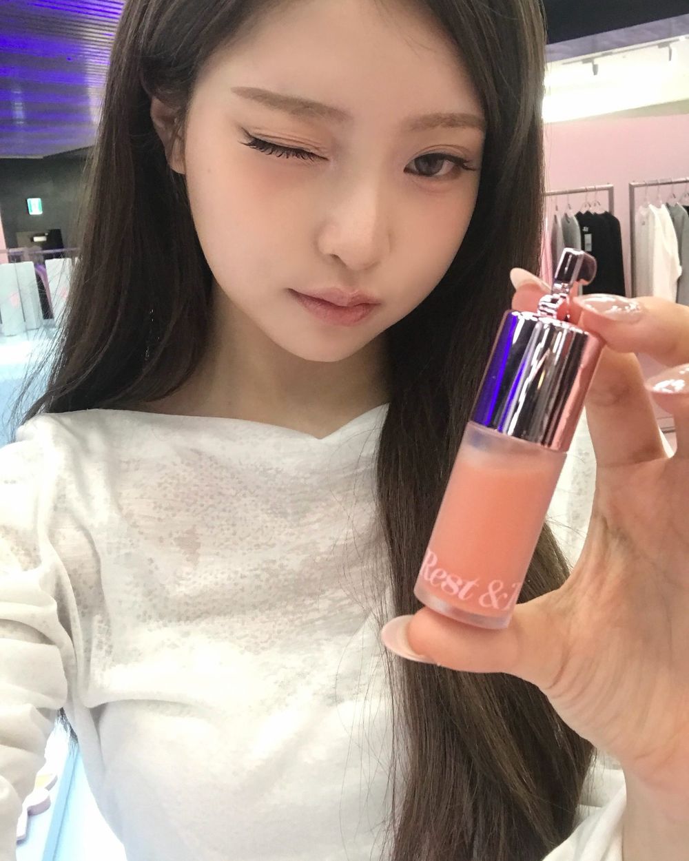 KiiiKiii Haum官宣RR Beauty首位品牌繆思！最潮逗號彩妝遇上甜酷小貓，同款「逗號唇油、腮紅盤」想全包！-12