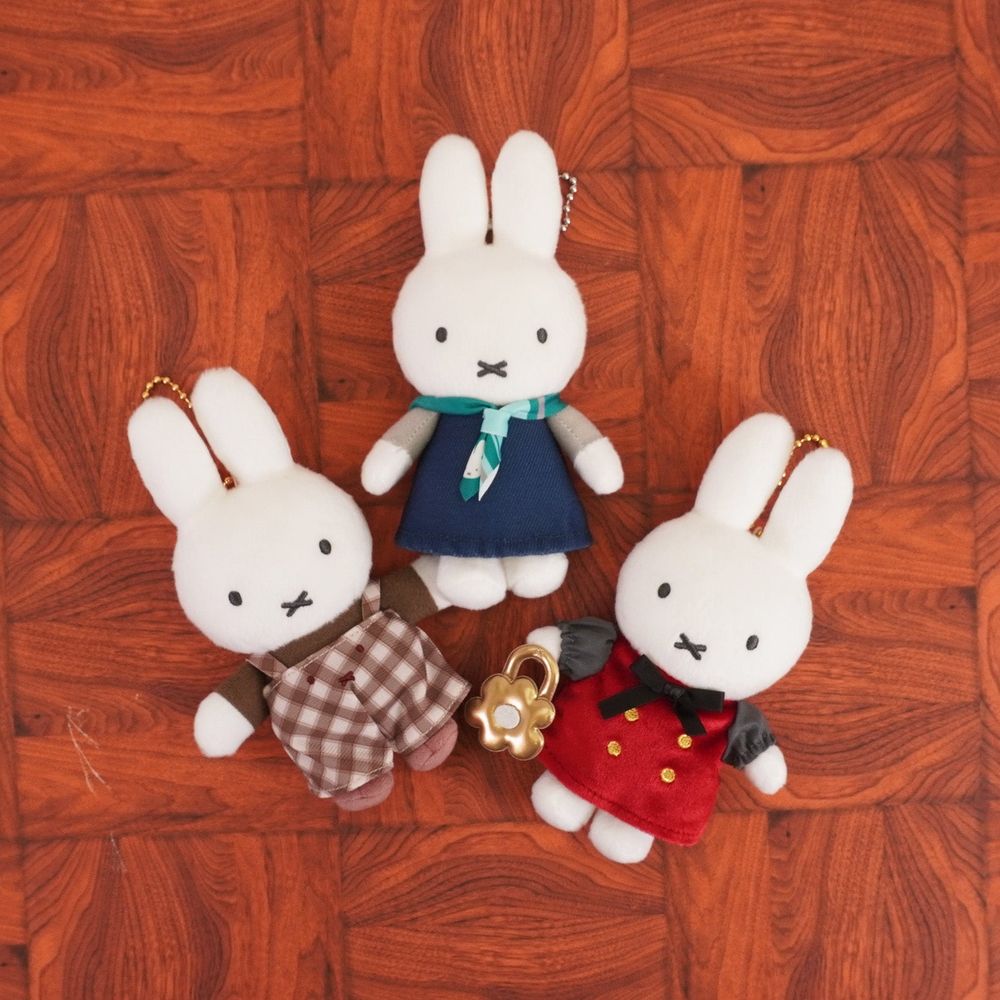 米飛兔「Miffy Style」快閃店來了！超可愛限定「格紋吊帶褲米飛吊飾、大頭米飛側背包」這天開賣！-8