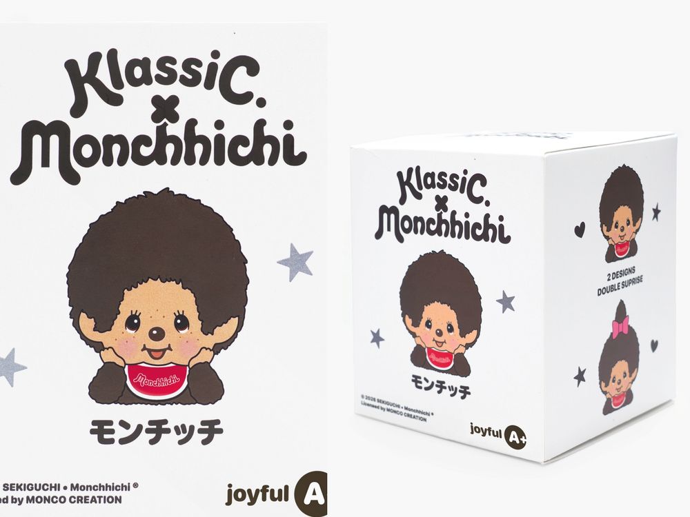 KlassiC.聯名蒙奇奇Monchhichi！「睫毛雀斑」藏進眼鏡可愛炸！水壺、拖鞋周邊得全拿下！-10