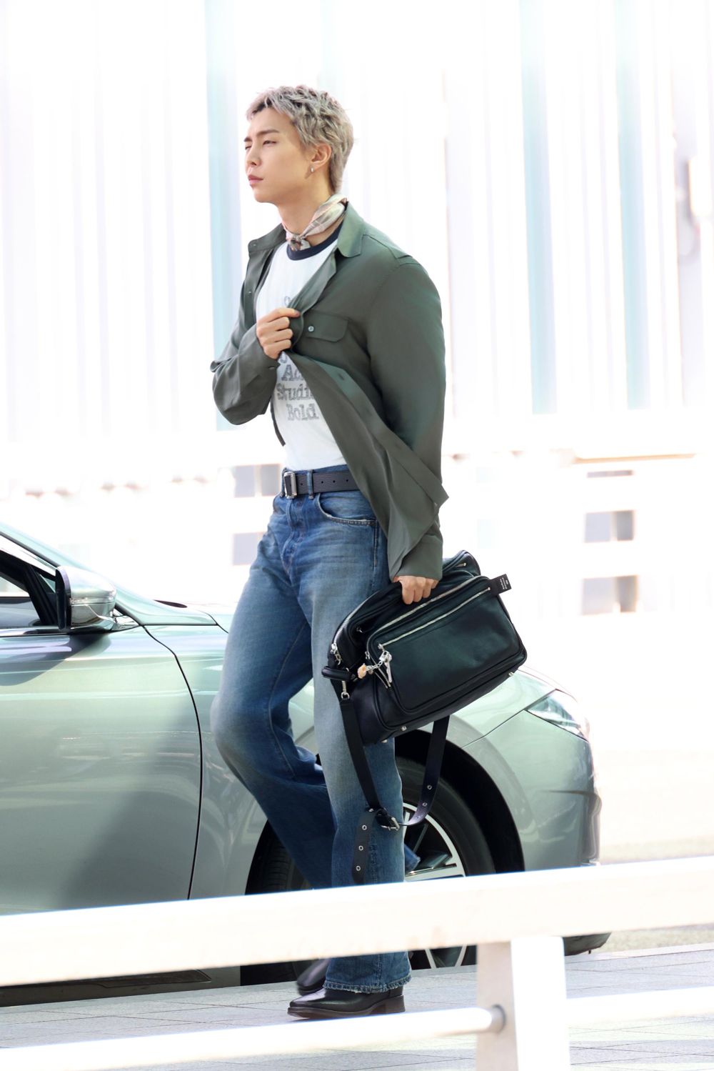 Acne Studios 2027春夏大秀登場！NCT JOHNNY、李慧英出發巴黎光機場路就話題滿滿！-4