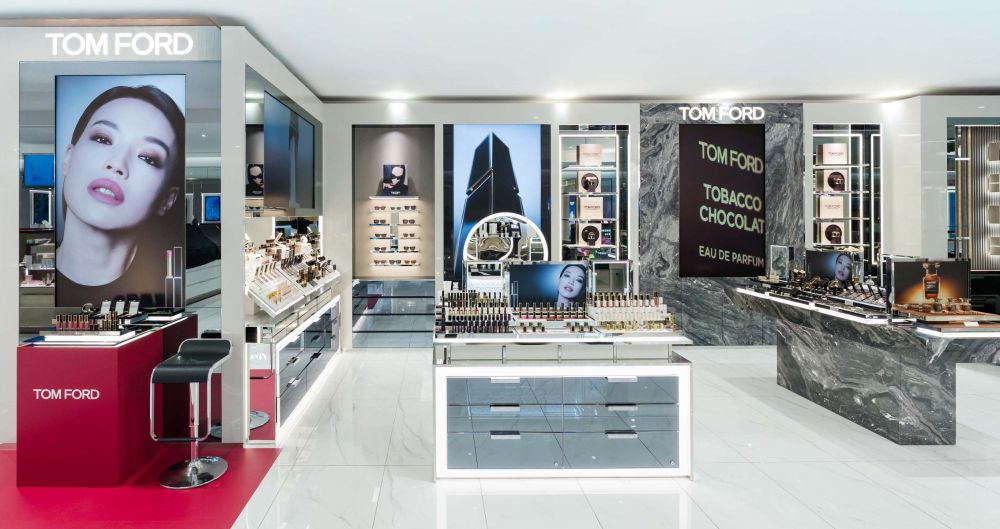 TOM FORD全台首家美妝×眼鏡概念店開進大巨蛋！池昌旭唇釉色號、薇娟同款香水、秋冬彩妝新品、限量墨鏡一次逛！-14