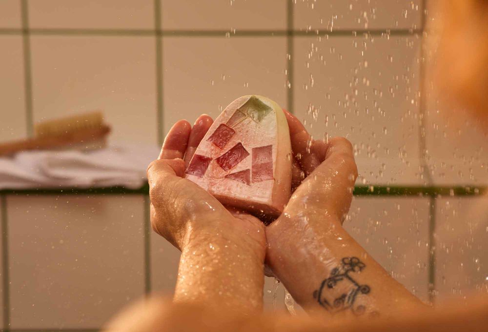 墨西哥、印度傳統文化變香氛！LUSH 2026亡靈節＆排燈節限定系列登場，馬賽克果凍香氛皂太可愛、芒果椰奶沐浴露好香甜！-6