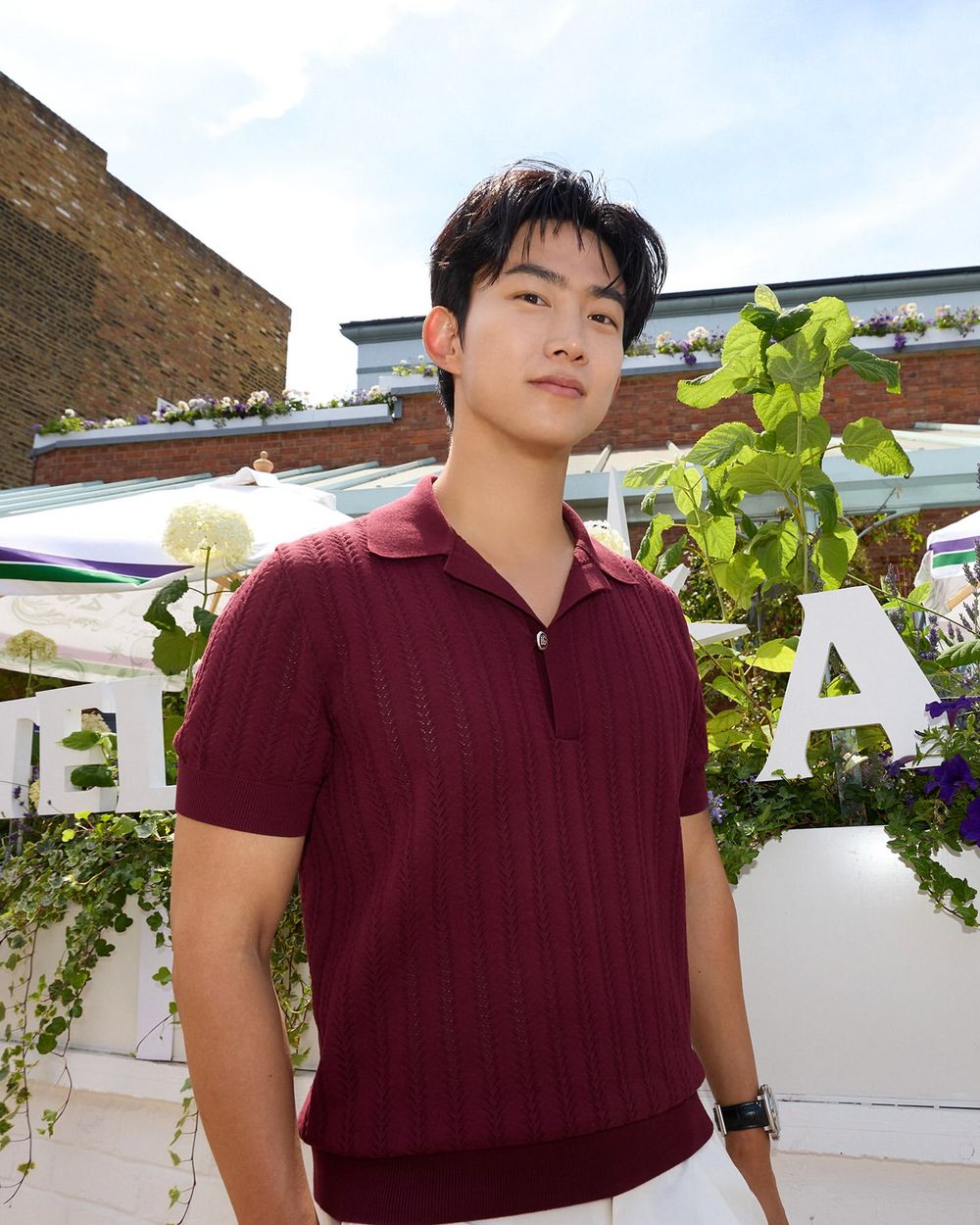 顏值智商全在線！10位藏不住「學霸魅力」的KPOP高材生，BTS腦性男RM智商148、男女混聲團體成員「哥大畢業」！-8