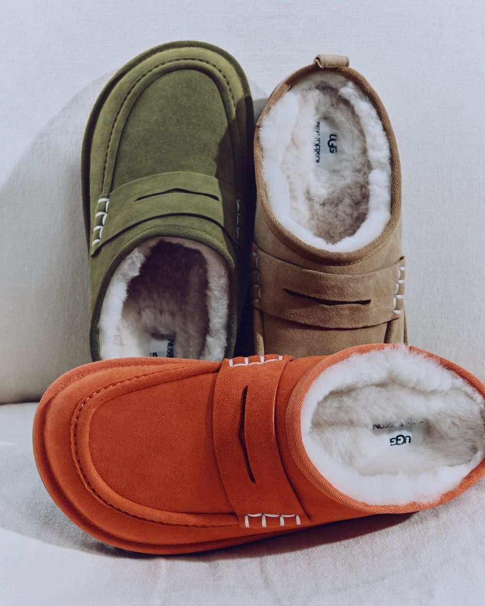 UGG夢幻聯手JW ANDERSON！高級感樂福鞋型、麂皮面料軟綿內裡，今年冬天就買這一雙！-4
