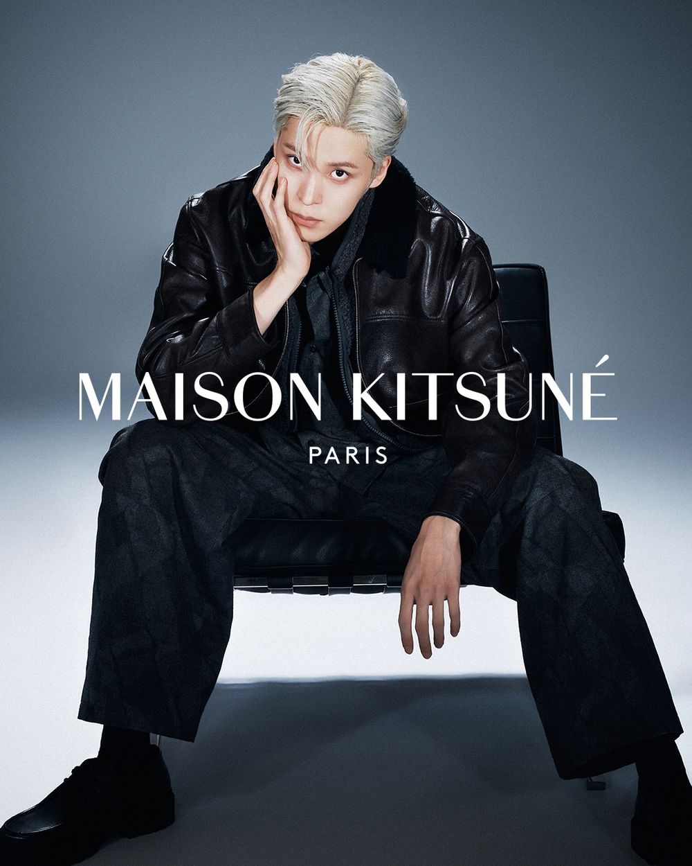 丁狗狗帥氣營業中！ATEEZ潤浩和Maison Kitsuné小狐狸合作了！粉嫩毛衣根本冬日男友！-9