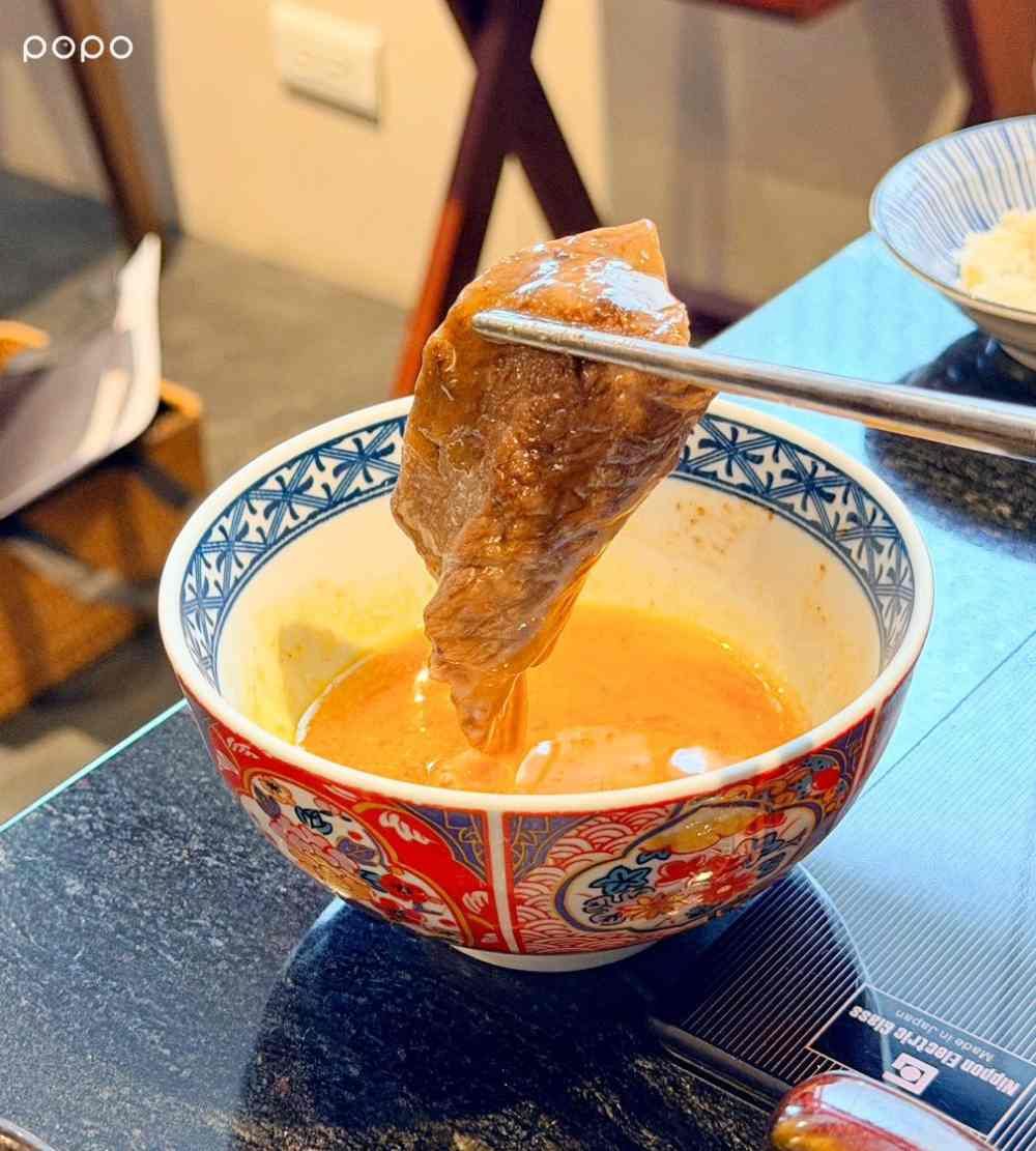 壽喜燒也吃得到台南溫體牛！橋山壽喜燒「特選溫體牛+A5和牛」太欠吃、還有「口水和牛舌」要點！-7