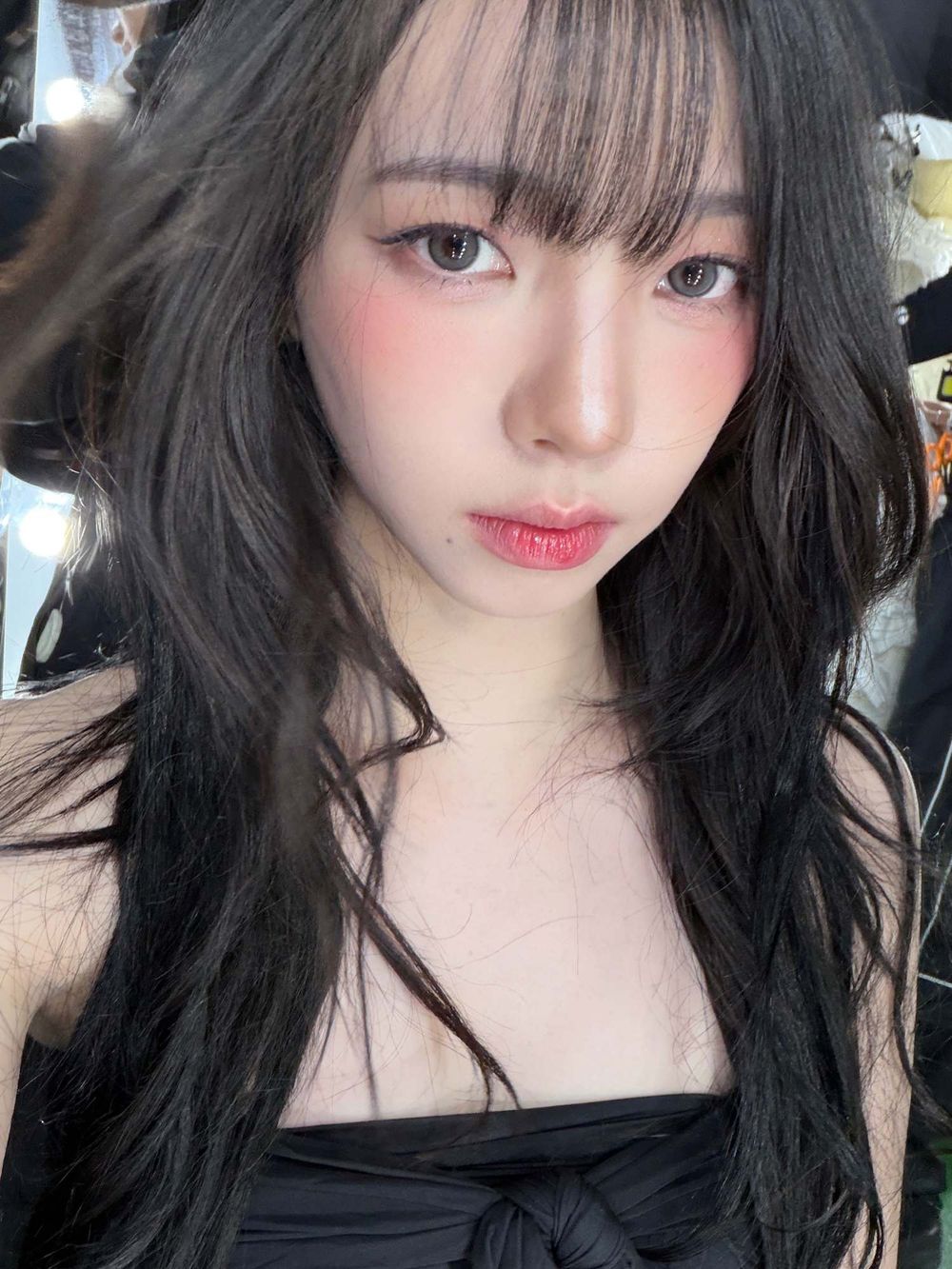 韓女必遵守「貼妝守則」！妝前保養三步驟「保濕、拋光、鎖水」，鼻翼再也不卡粉、秋冬換季不怕乾燥脫皮！-14