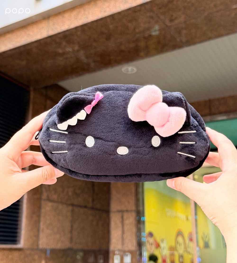 辣妹長腿Hello Kitty在7-11！超可愛「粉色豹紋外套Kitty吊飾、立體凱蒂貓馬克杯」全都要買！-8