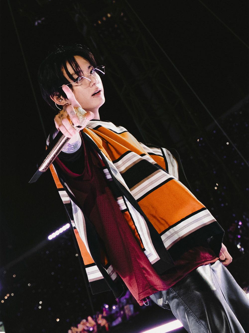 10月男團成員品牌聲譽TOP10公布！ATEEZ「雨傘CP」都上榜，前5名BTS成員就佔領4席，世界彈威力太強！-19