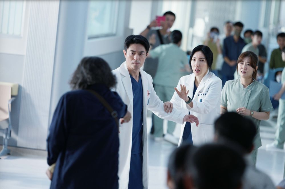 2026年11月Netflix上架片單！《魔鬼的計謀3》迎來史上最強季，《假如愛有如果》全道嬿、趙寅成親密戲成話題！-5
