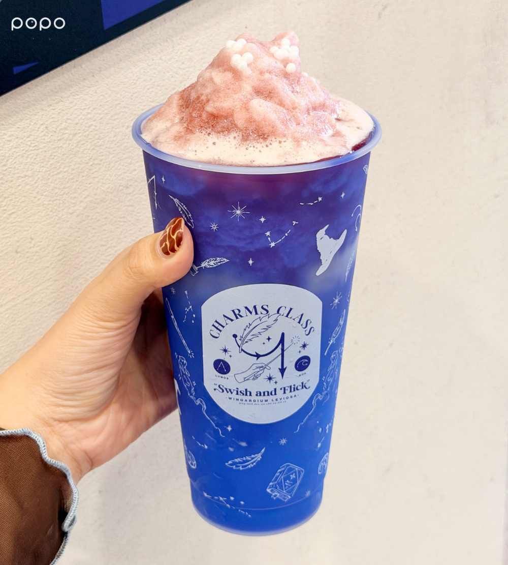 再睡5分鐘跟《哈利波特》聯名啦！「奇獸學蘋果莓莓冰沙」4款飲品太欠喝、還有魔蘋果周邊要買！-6
