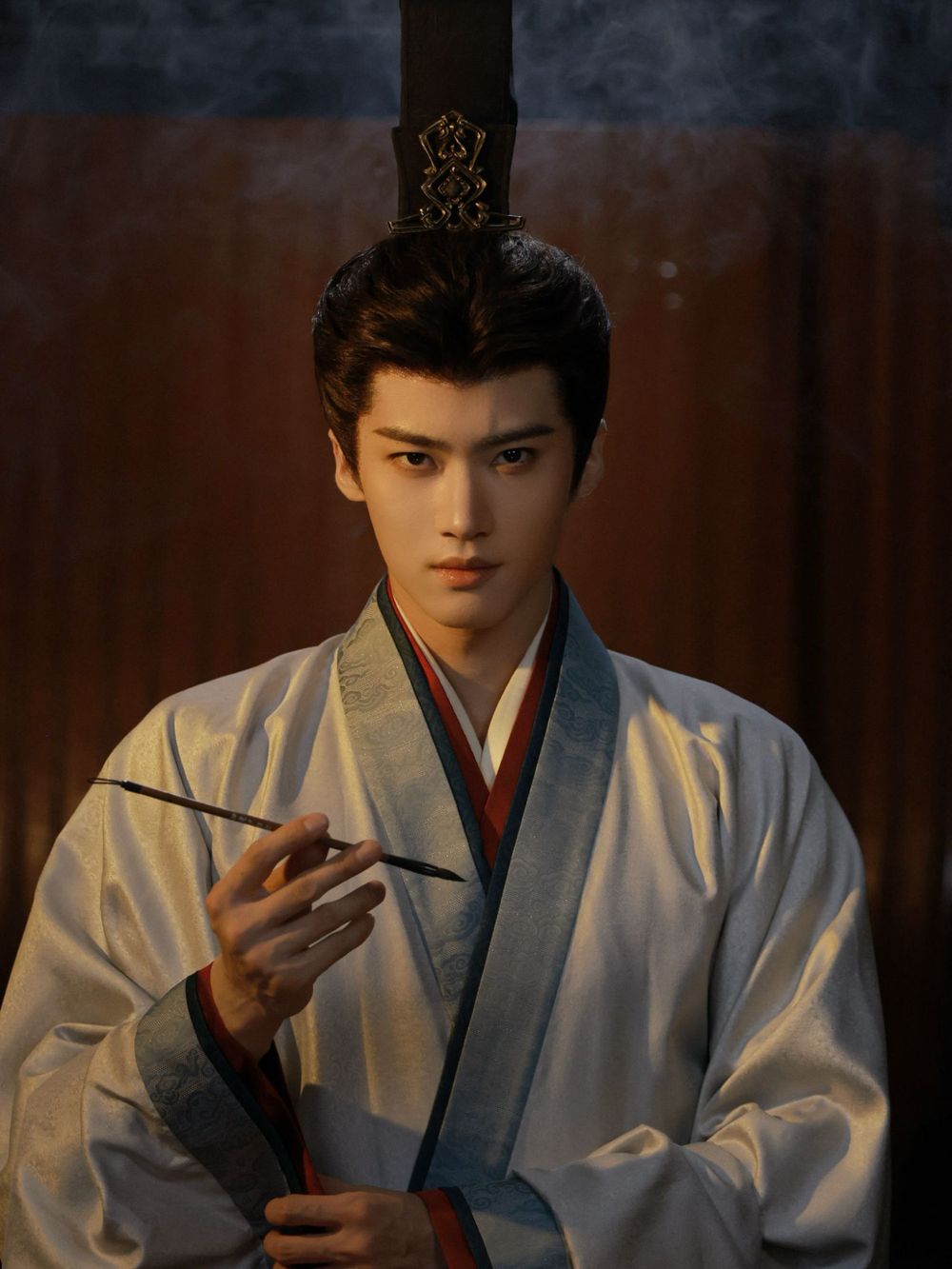 新夫婿來了！《嫁金釵》世子閆桉的8個人生故事，會拉二胡、談鋼琴的音樂才子，曾動過腦部手術，復出後拿下人生角色！-24