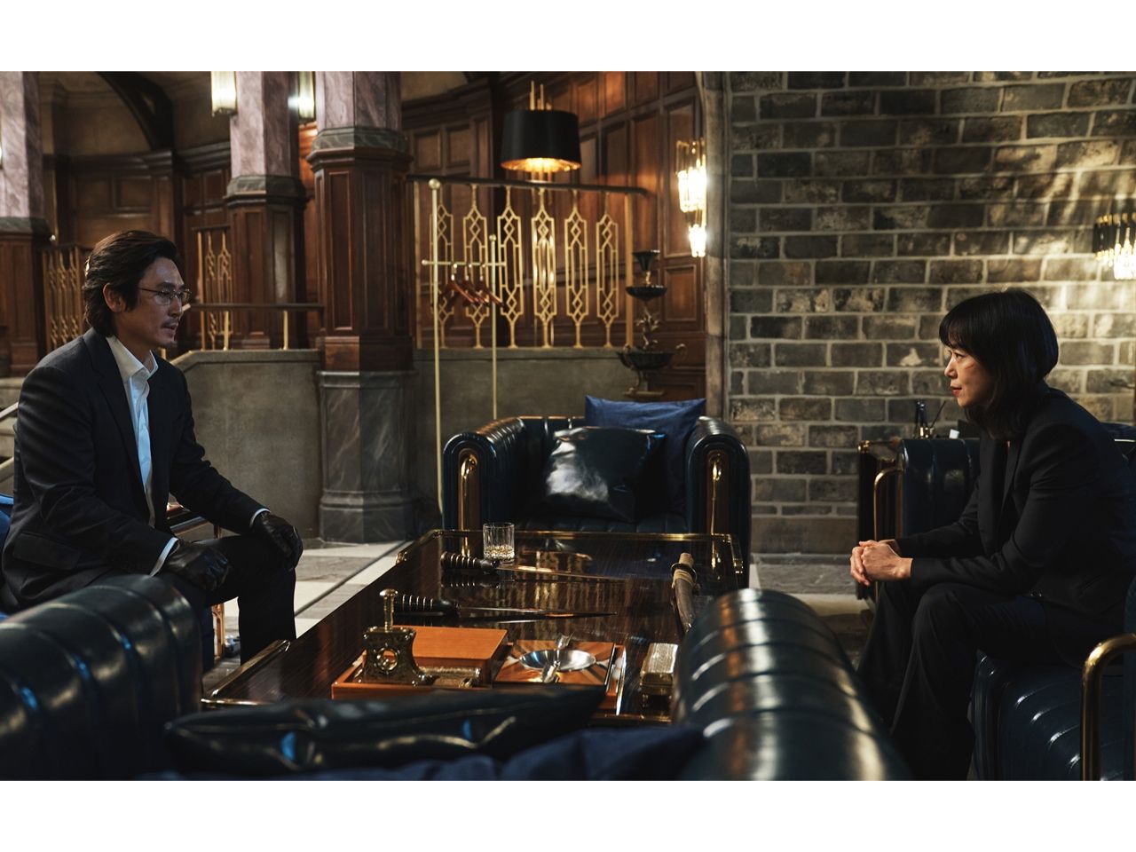 Netflix最新韓影《格殺福順》終極預告曝!《浪漫速成班》阿姨全道嬿化身「最強殺手媽媽」雙重角色引全球影迷高度期待!-5