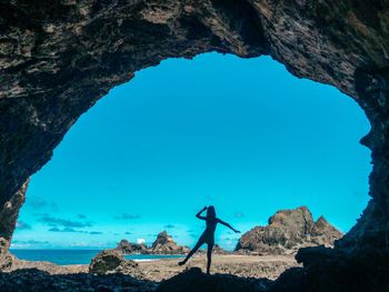 離島去哪裡｜綠島景點～秘境探險·彎弓洞