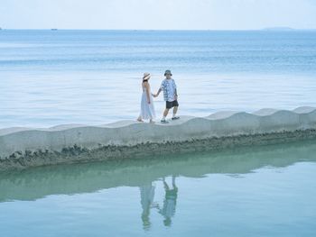 📍澎湖｜超日系波浪海堤🌊