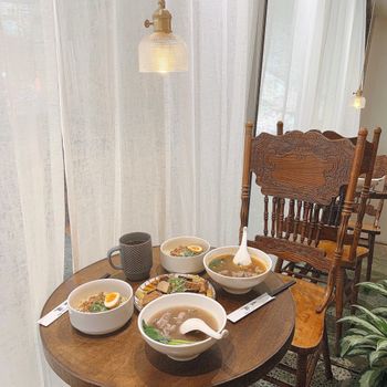 ［高雄］號稱高雄最美麵店  裹麵文化中心店