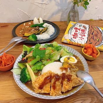 ［台南］貴貴腹地 滿滿蔬菜的咖哩飯